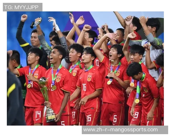 中国足球历史上成绩优异的球星与他们的辉煌成就回顾 中国足球历史上成绩优异的球星与他们的辉煌成就回顾